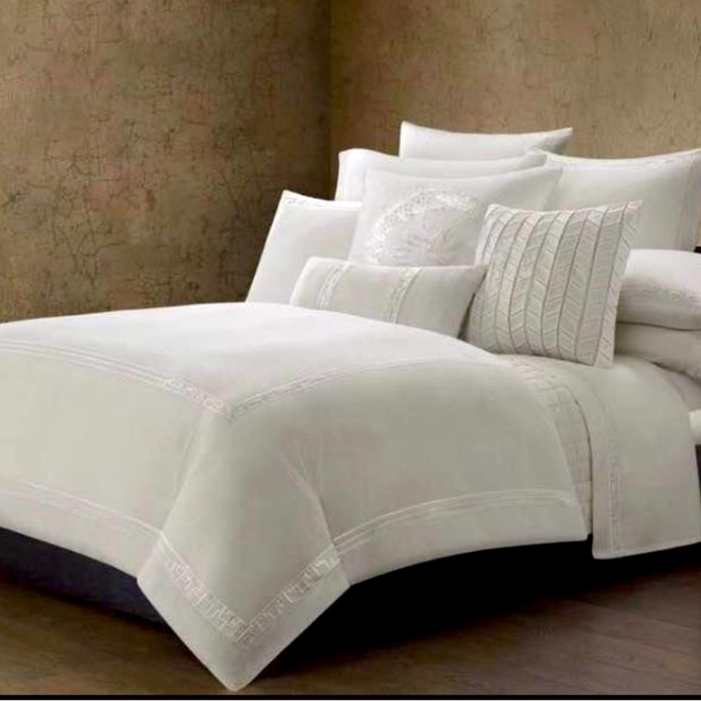 Natori Ming Fretwork White Bedding *QUEEN* Size